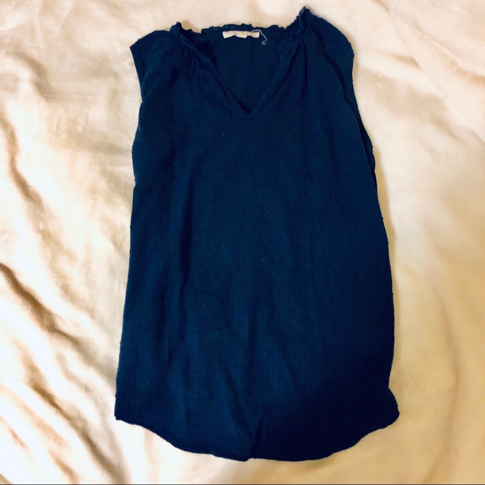 🌻 Boutique Sleveless Navy Blouse Size S 🌻